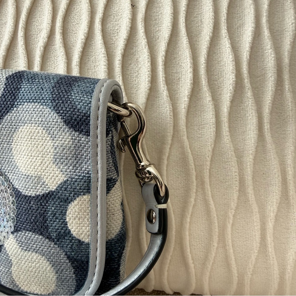 Coach Poppy Sequin 3D Op Art Canvas Bag - Blue/Grey/Silver - Picture 4 of 6